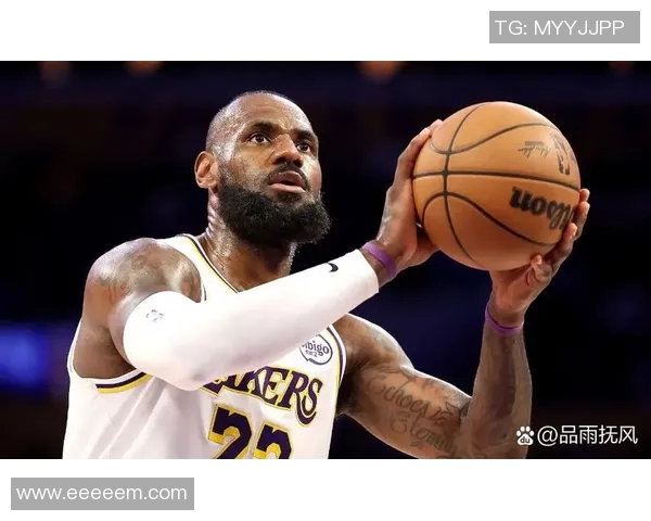 湖人对阵鹈鹕詹姆斯惊艳超远三分球引爆全场激情瞬间 湖人对阵鹈鹕詹姆斯惊艳超远三分球引爆全场激情瞬间